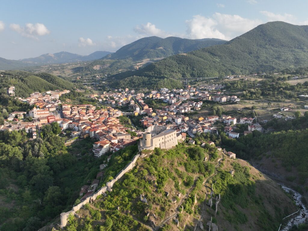 Vista di Brienza dall'alto